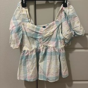 Old navy blouse